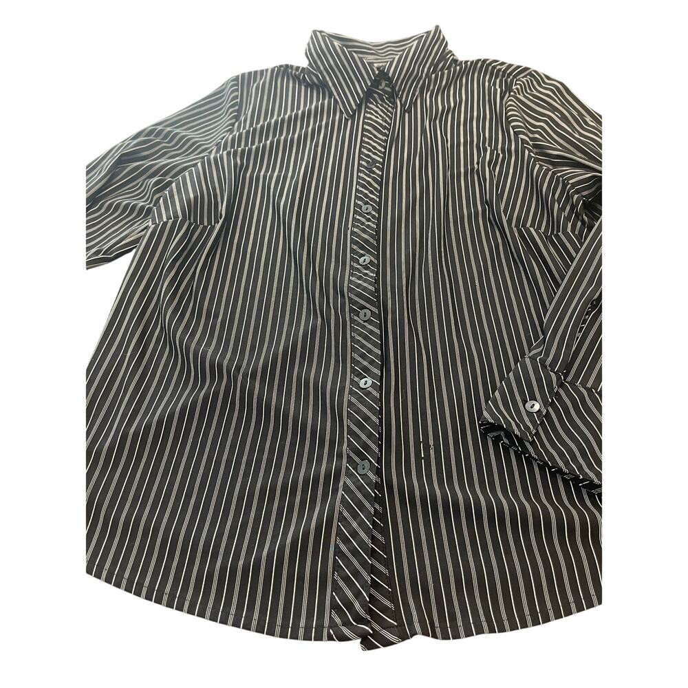 Layne Bryant blouse button up 14/16 black white strip lightweight